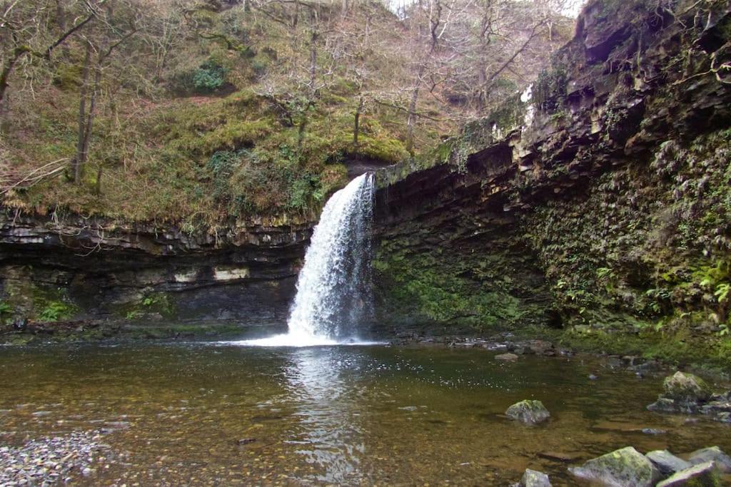 Mellte Avenue - Waterfalls House Pontneddfechan Eksteriør billede